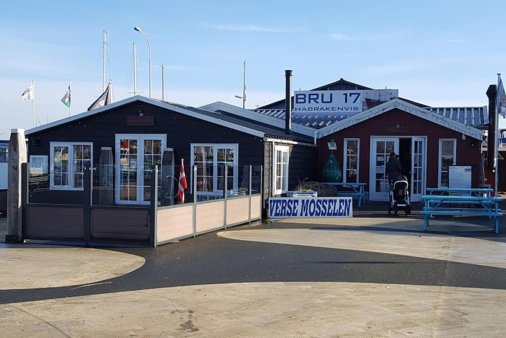 Welkom In Dekreek V59, Dem Freundlichen Ferienhaus Bruinisse Kültér fotó